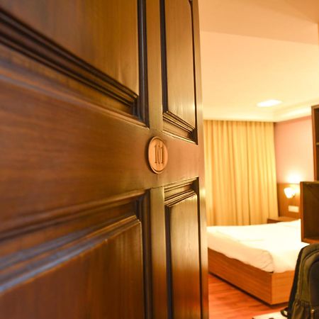 Serene Boutique Hotel Bangalore Eksteriør bilde