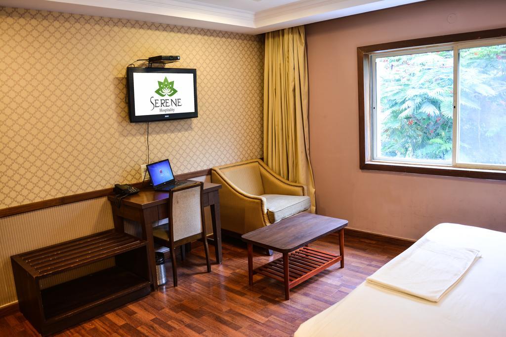 Serene Boutique Hotel Bangalore Eksteriør bilde