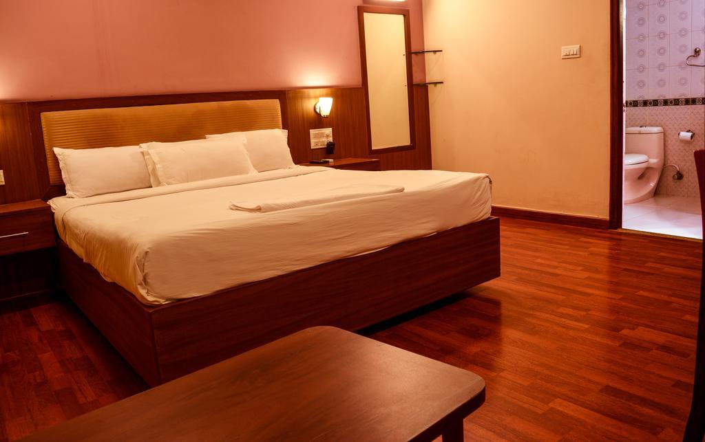 Serene Boutique Hotel Bangalore Eksteriør bilde