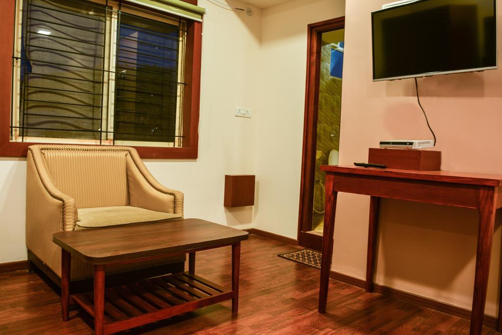 Serene Boutique Hotel Bangalore Eksteriør bilde