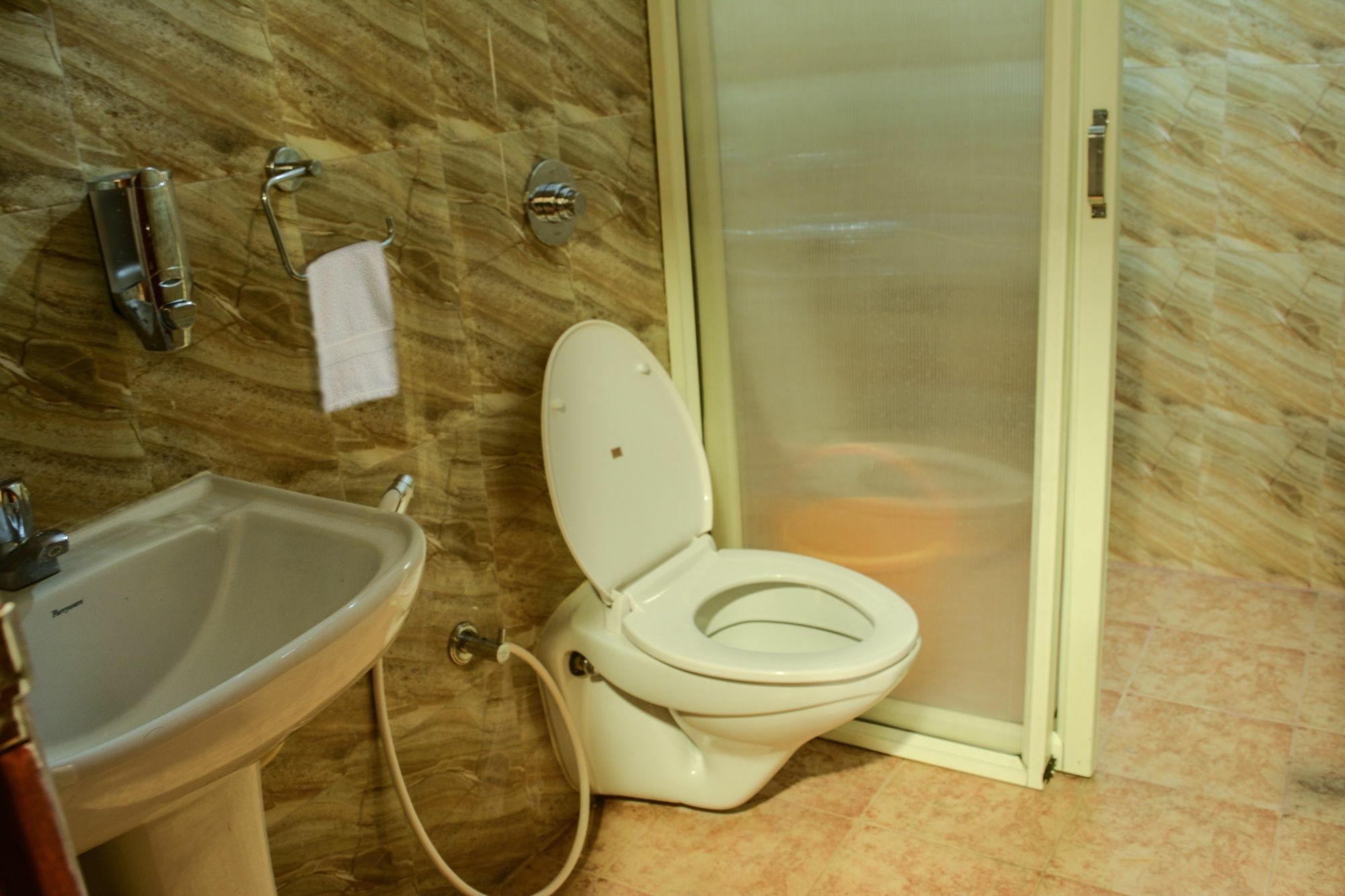 Serene Boutique Hotel Bangalore Eksteriør bilde